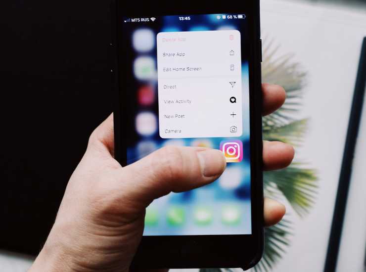 Instagram come scoprire chi ti spia - Agemobile.com (Fonte foto Canva)