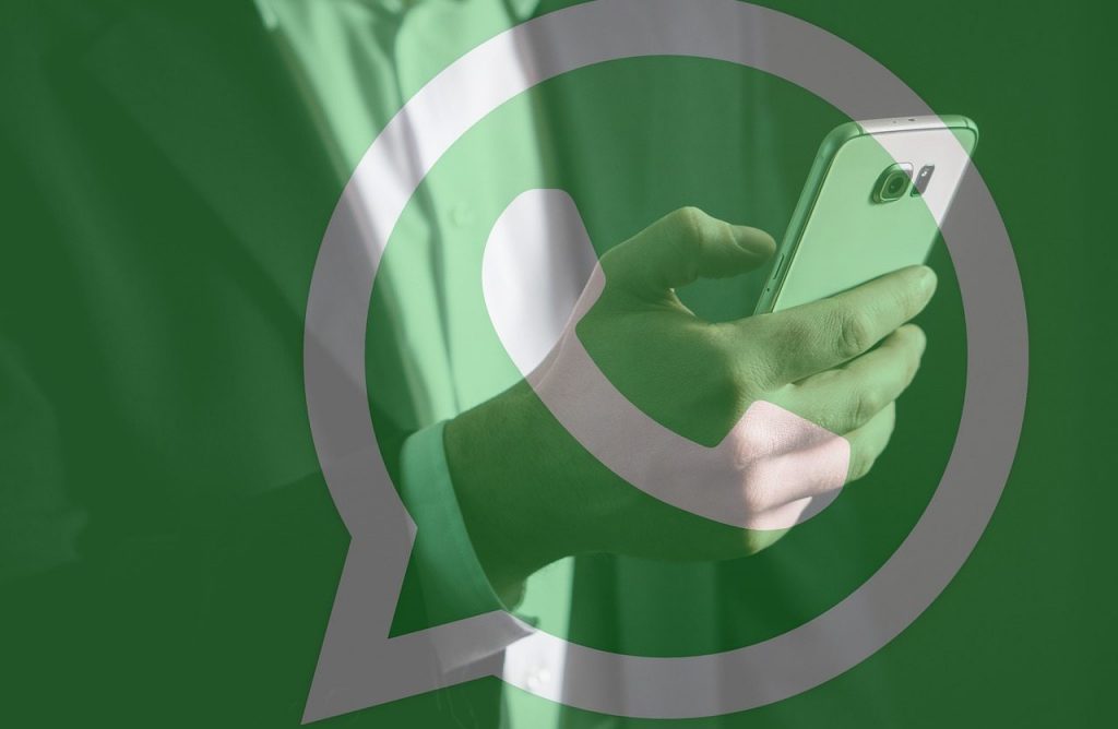 Disastro WhatsApp, ti tocca solo pagare per continuare ad avere l’App: non c’è via di scampo | Ti levano tutto in un secondo